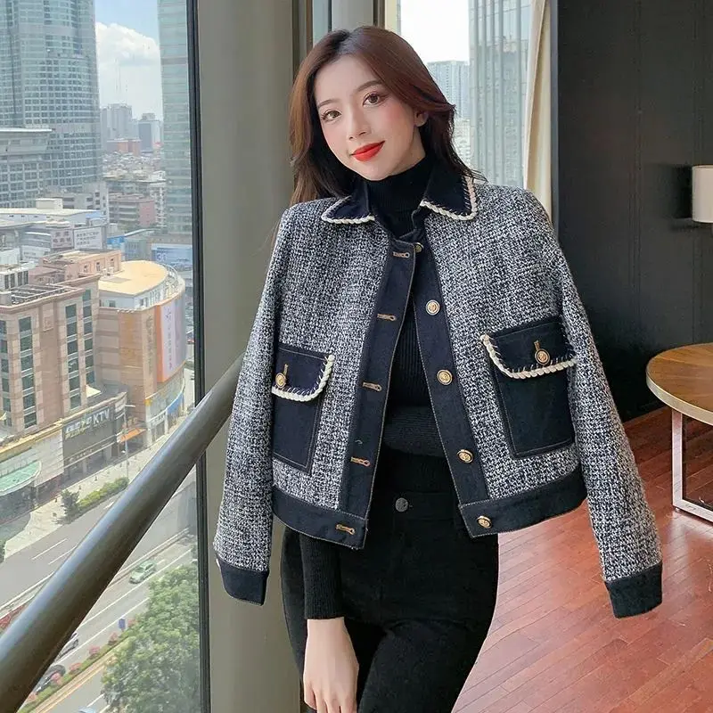 

Xiaoxiangfeng Coarse Tweed Jacket for Women's Spring Autumn 2023 New Contrasting Color Patchwork Loose Short Sleeved Top Trend