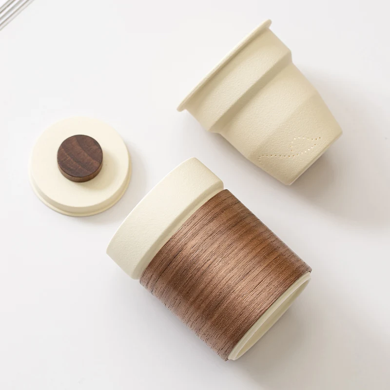 Chinese Style Tea Filtering and Separation Cups, With Cover White Porcelain Personal Mug, Home Drinkware Ceramic Office Cup, 1Pc