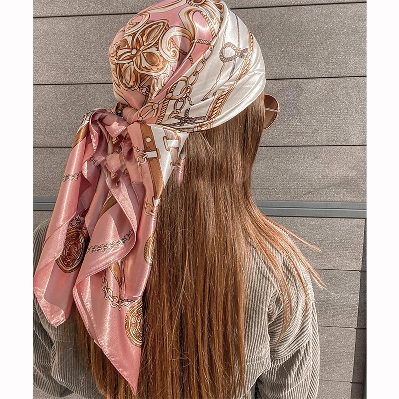 Рисунок 3 - Роскошные брендовые квадратные шелковые шарфы 90*90 см