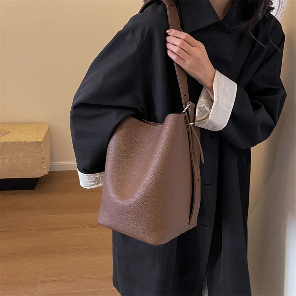 Women Vintage Bucket Bag Large Capacity Versatile Shopper Bag Adjustable Strap Solid Color Simple Bag with Matching Clutch Set