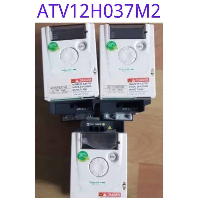 

The second-hand frequency converter ATV12H037M2 single-phase 220 input 0.37kw function has been tested and is intact
