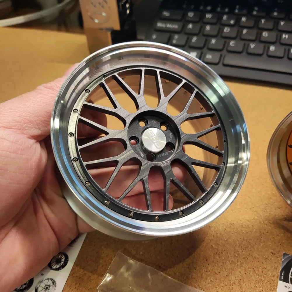 1/5 車モデル金属鍛造組み立てる再取り付けホイールハブ