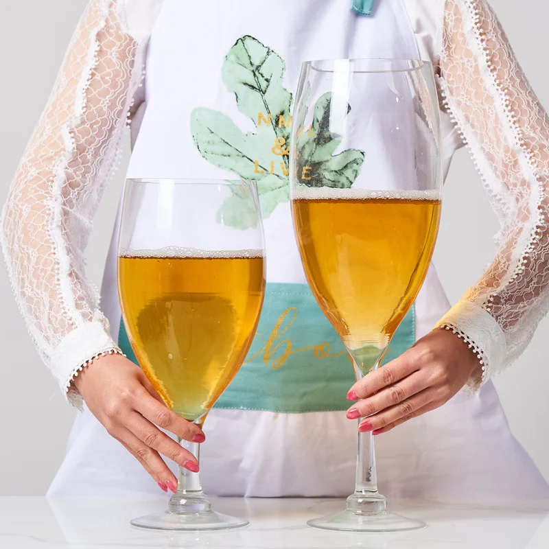 Extra Large Wine Glass Large Capacity Giant Beer Mug Plastic Fish Tank Goblet Dessert Cake Cup for Bars and Restaurants