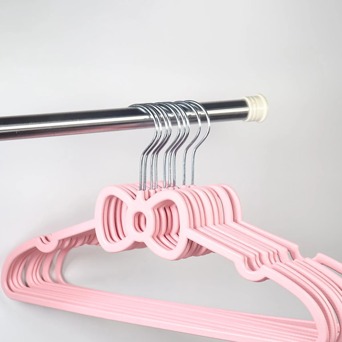 3pcs Bow Hangers Pink