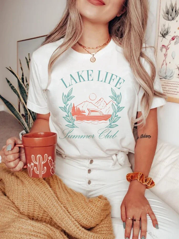 

Lake Life Printed Letter Women's Trendy Printed Pattern Top T-Shirt Short Sleeved Women's Casual Style Printed Travel T-Shirt.