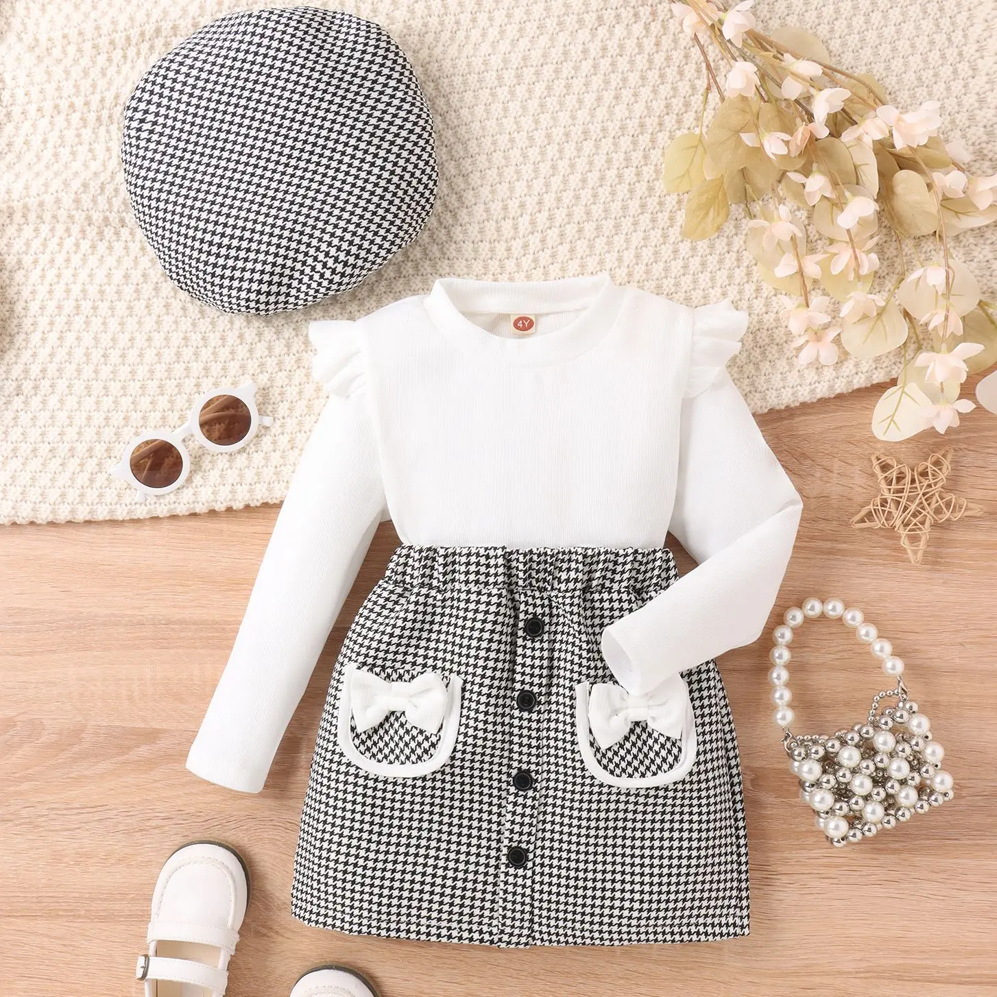 

New Girls' Autumn And Winter Fashion Long Sleeve Top Bow Short Skirt Hat Three Piece Set Plaid Dress 4-5-6-7 Years Old