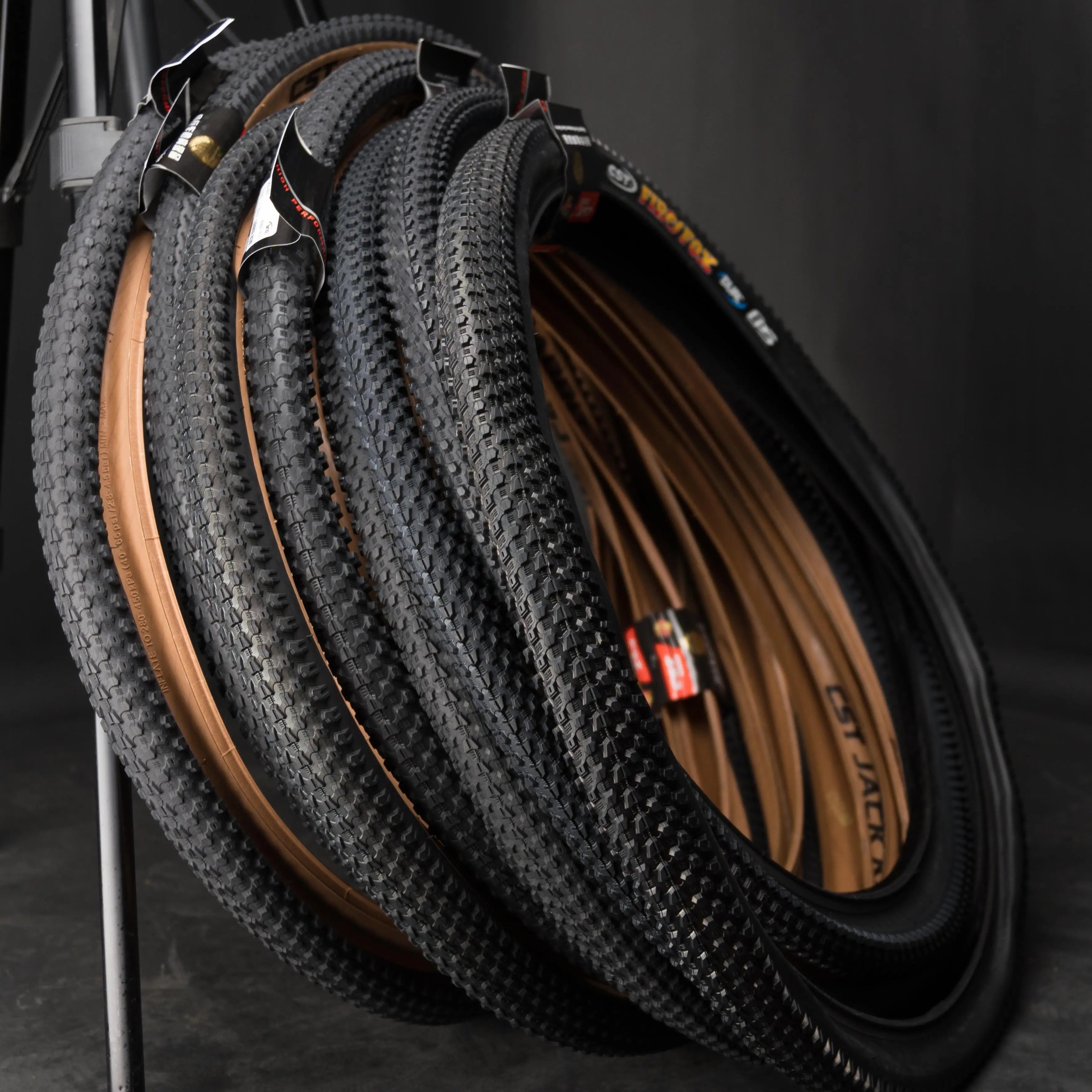 CST JACK RABBIT (C1747) XC MOUNTAIN BICYCLE TIRE WIRE BEAD 60TPI