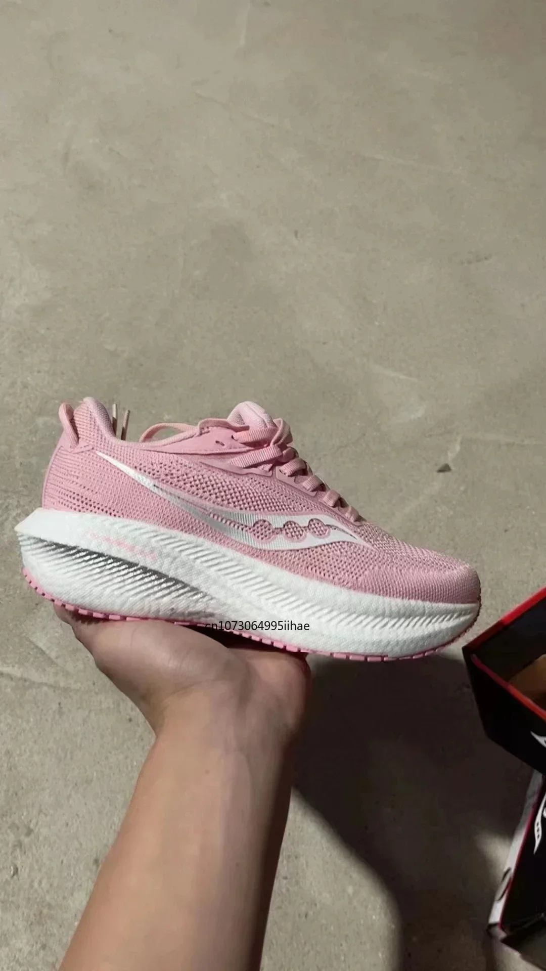 

Новые кроссовки для бега Saucony Victory 21 с мягкой подошвой