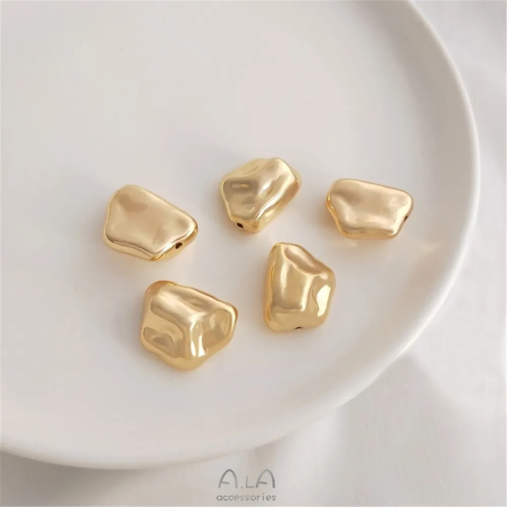 Рисунок 2 - Бусины из камня в форме барокко