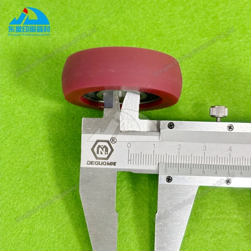 핫 세일 블랙 및 레드 고무 휠 48x15x15mm 코모리 오프셋 인쇄 기계 부품용 고무 롤러