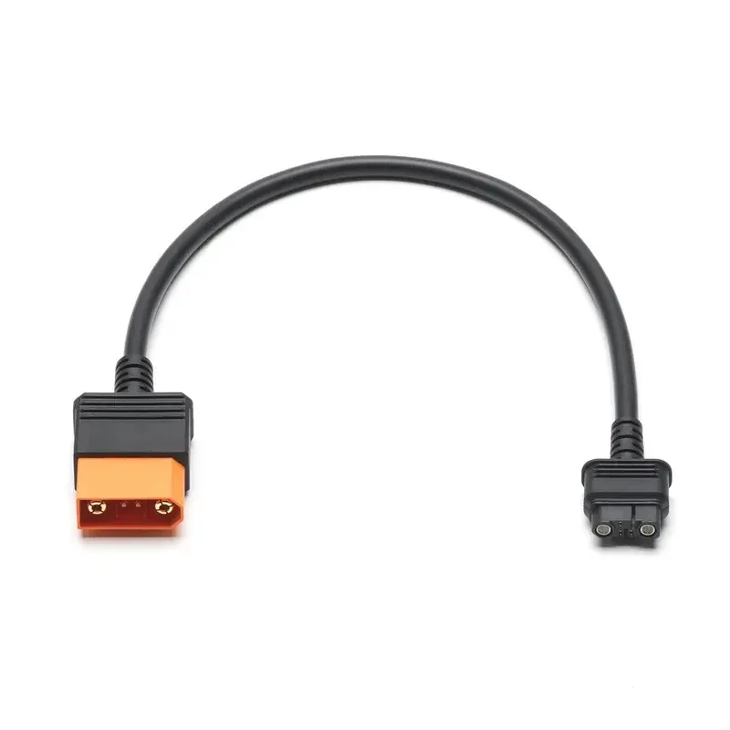 Câble de charge rapide pour drone DJI Power 190W enroulé, avec étiquette Mavic 4 Pro visible.