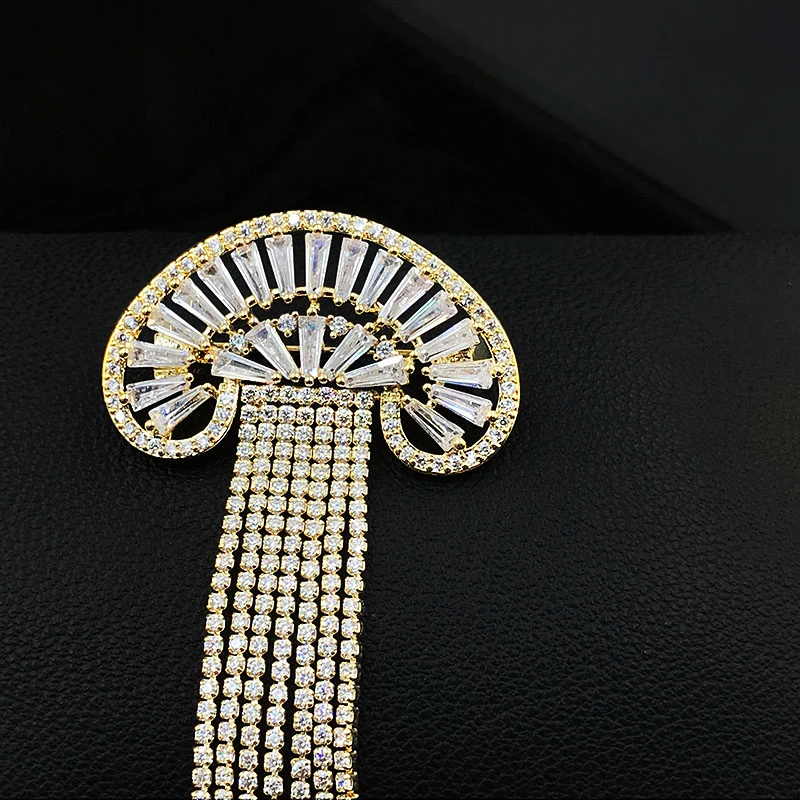 High-Grade Marine Life Brooch Women Corsage Luxury Jellyfish All-Matching Graceful Accessories Suit Collar Pin Jewelry Gift 5578