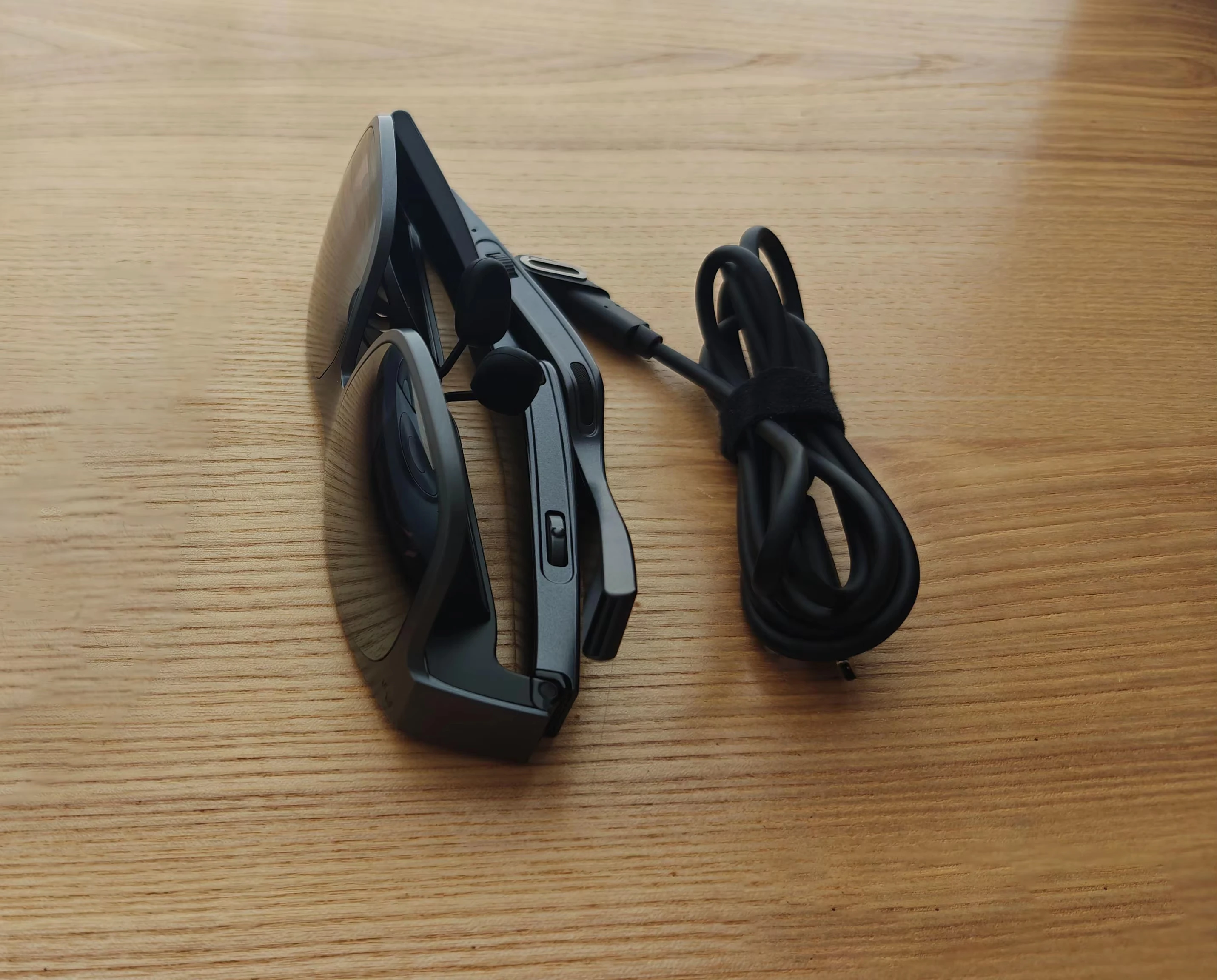 New RayNeo Air Plus AR TCL NXTWEAR S+ /215-inch portable