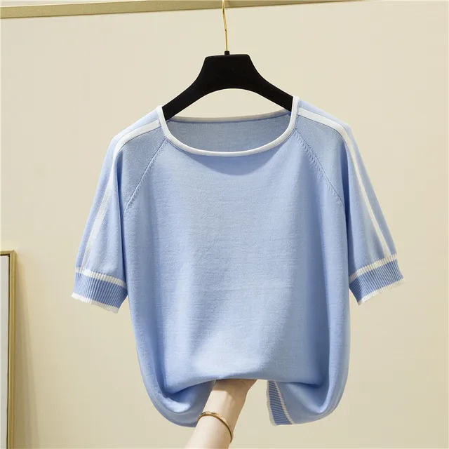Camiseta Casual Tricot Feminina: Elegência e Estilo para o Verão 3 Camiseta Casual Tricot Feminina