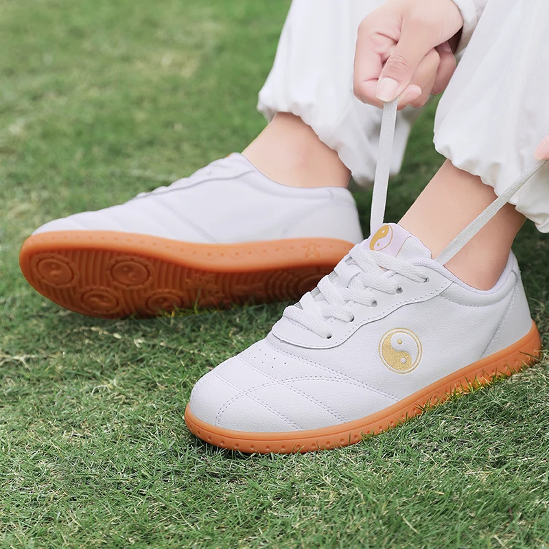 New Profession Tai Chi Shoes Men Women Martial Arts Training Shoes Comfortable Soft Wushu Taekwondo Outdoor Sneakers