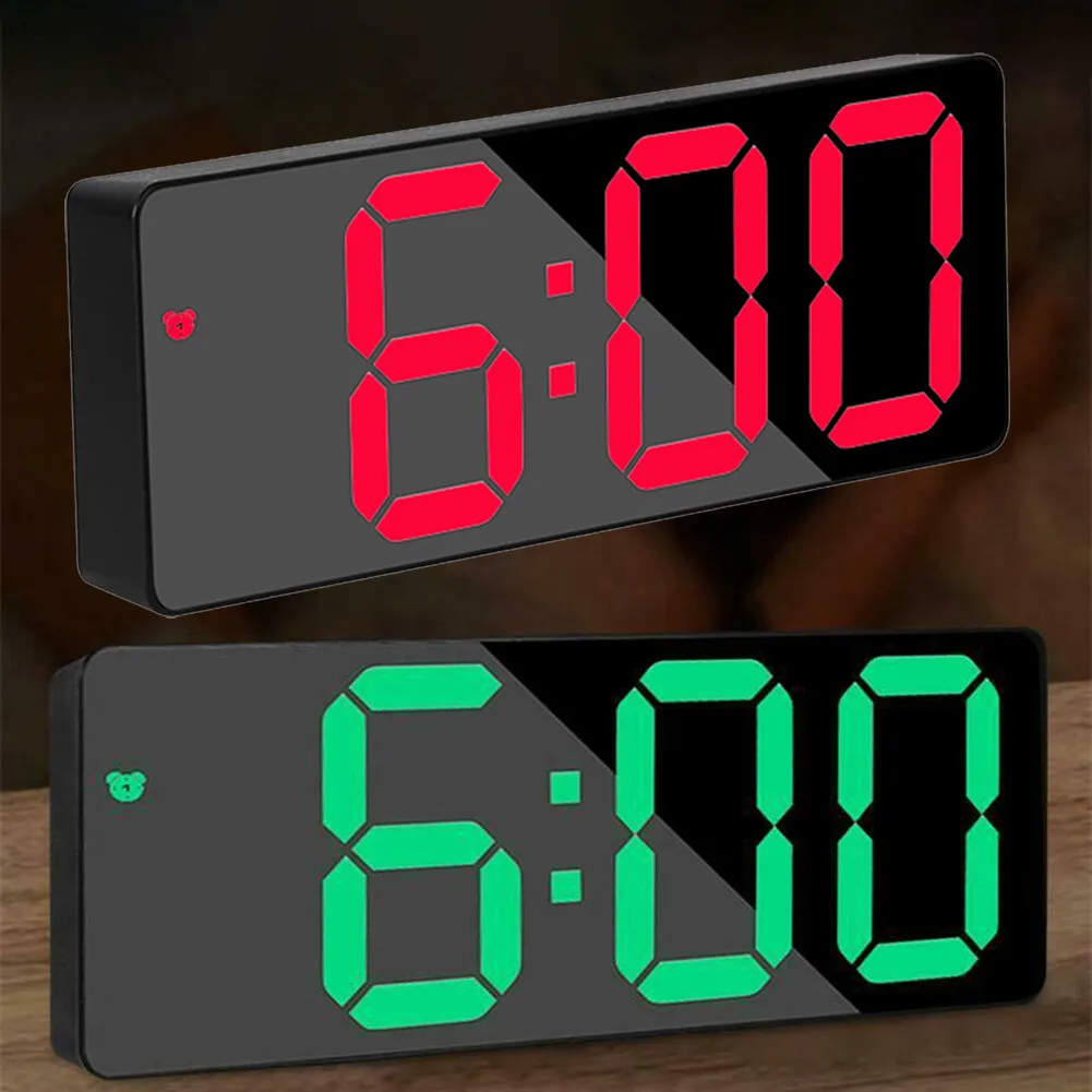 Réveil numérique de chambre, petite horloge de bureau alimentée par  batterie avec date, température ambiante, nuit intelligente