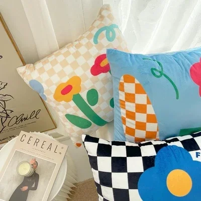 Рисунок 6 - Наволочка для подушки в стиле шик