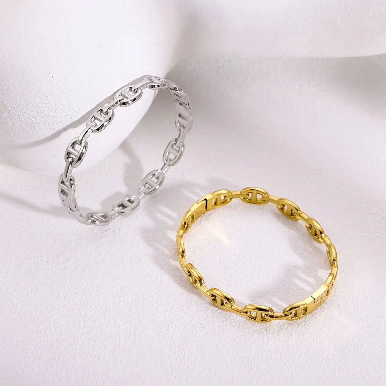 Titanium Steel Bracelet For Women Not Fade Plated 18k Gold Pig Nose Stainless Steel Hand Jewelry