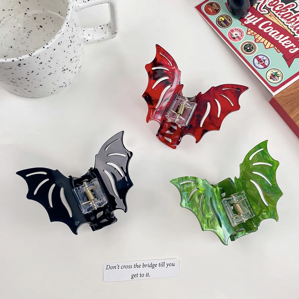 

Halloween Bat Hair Claw Clips For Women Girl Funny Hair Crab Shark Clip Butterfly Hairpin Lady Headdress Hair Accessories