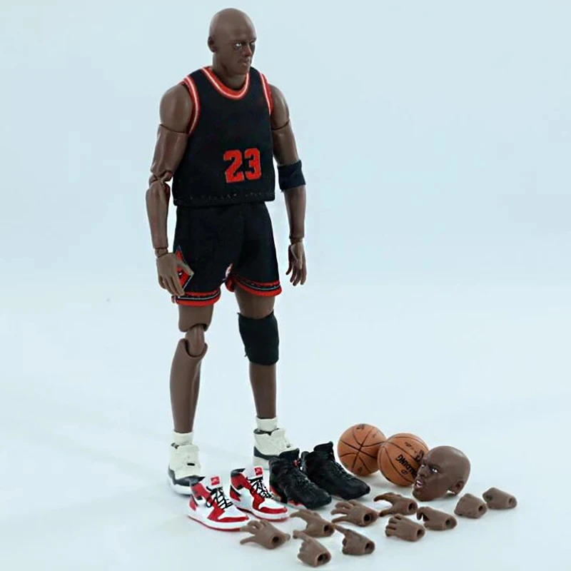 Michael Jordan アクションフィギュア MAFEX 100 Amazon.co.jp: MAFEX マフェックス No.100 Michael Jordan