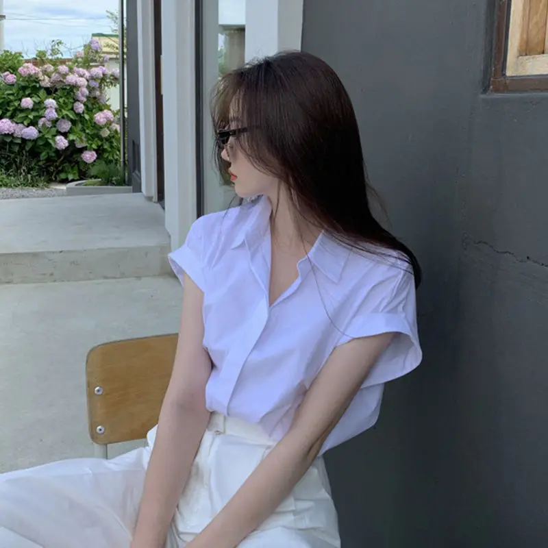 

Корейские темпераментные рубашки, женские корейские шикарные однотонные Свободные Элегантные Простые Женские топы с коротким рукавом и отложным воротником, модные