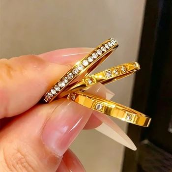 Yupsk Nuovo Set di 3 Anelli in Acciaio Inossidabile con Zirconi Incastonati, Design Semplice e Alla Moda per Donne, Impermeabili, Anelli Impilabili, Regalo
