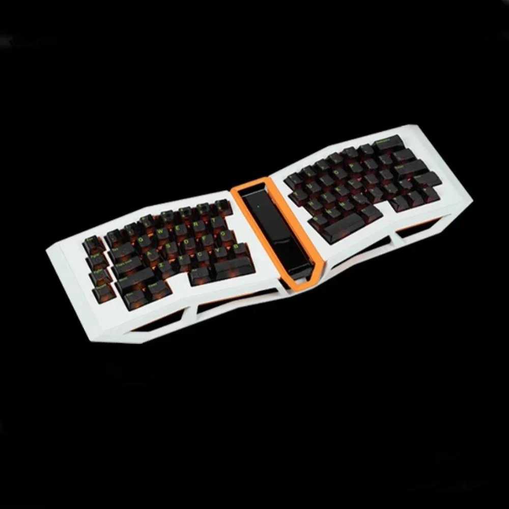 Рисунок 5 - Механическая клавиатура с RGB-подсветкой