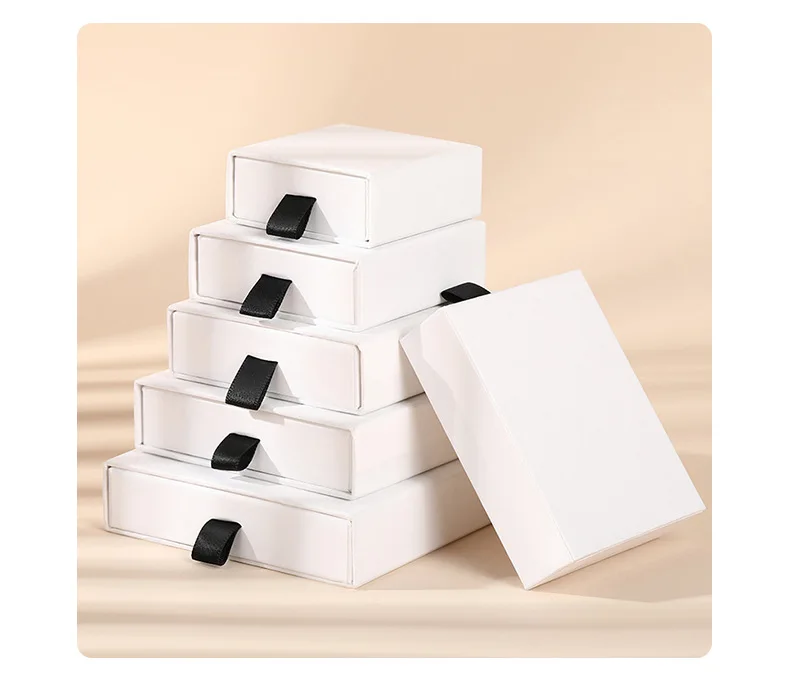 2 Scatole Portagioelli In Cartone Kraft Con Imbottitura In Spugna - Piccole Confezioni Regalo Per Bracciali, Ciondoli, Anelli - 9x7x1.7 Cm - Eleganti E Personalizzabili