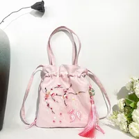 Sac seau à cordon de serrage de Style chinois élégant, sac à main brodé de fleurs en Organza Hanfu, lanière avec pompon pendentif, petit sac à main 2
