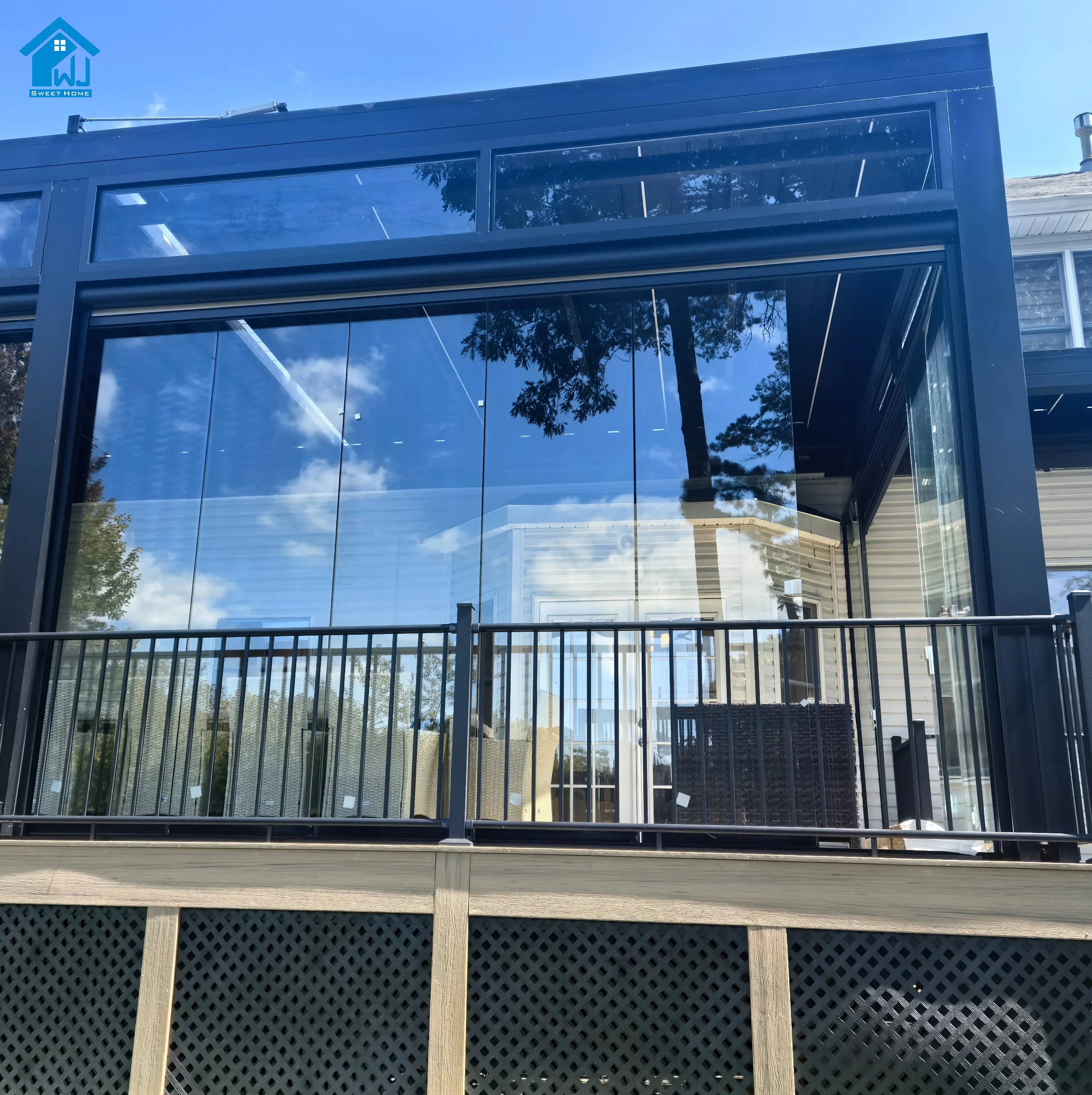 Gazebo da esterno Sweet Home Pergola autoportante in alluminio motorizzato Gazebo da tetto con persiana Design personalizzato per esterni - immagine 2