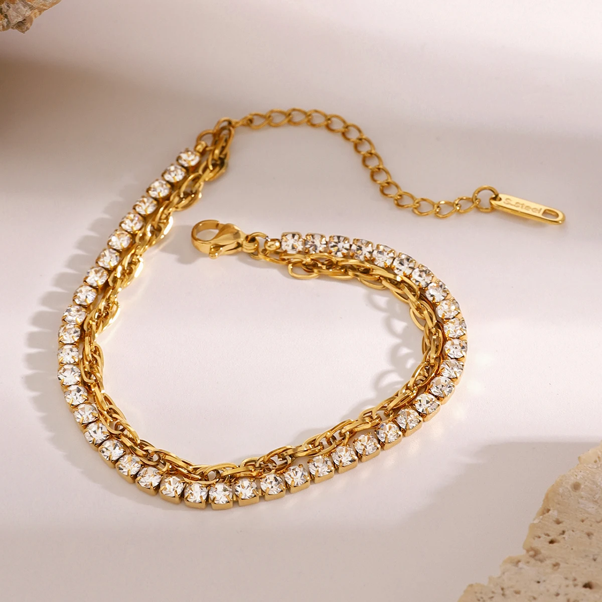 Feilok Bracciale da donna a strati con cuori e doppia catena, in acciaio inox, per donne e ragazze, 14 centimeters, Acciaio inossidabile
