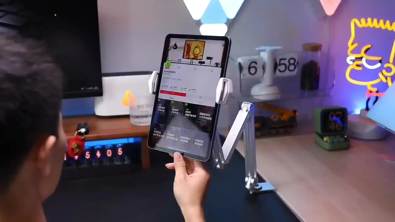 Eko, supporto da tavolo pieghevole per smartphone e tablet Ruotabile di 270°, rosa