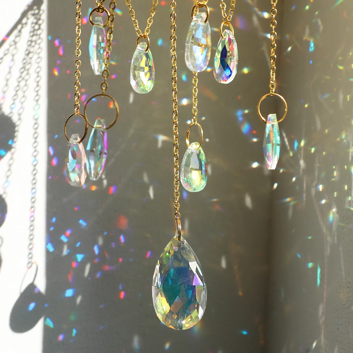 Window Suncatcher Wind Chime Prism Crystal Sun Catcher Wall Hanging Rainbow Maker Light Catcher for Garden Patio Decoration Gift