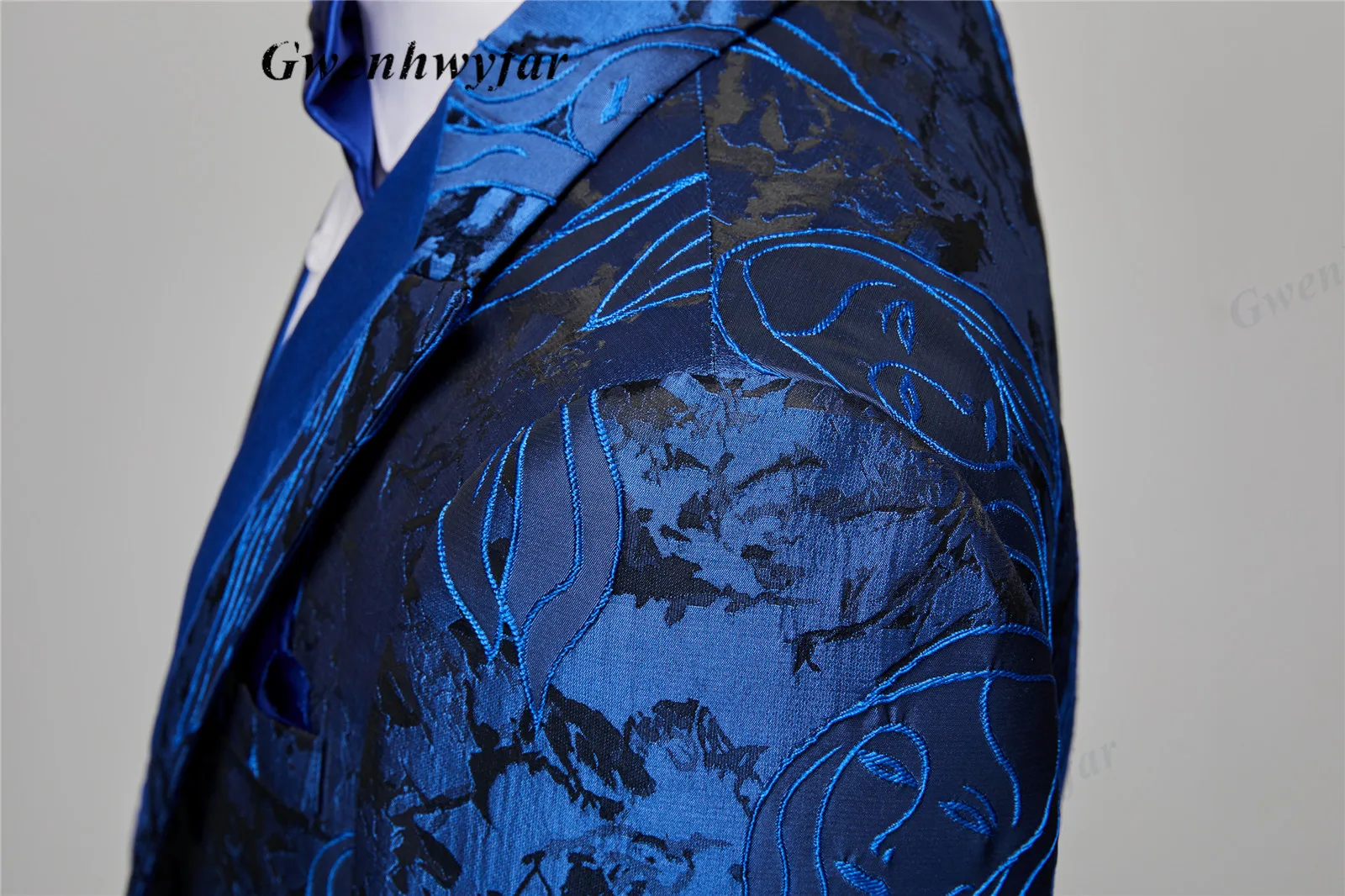 Nina Store Men Jacqaurd Suits Made Royal Blue Beauty Face Pattern Tuxedo for Groom Wedding Wear Fashion Costume