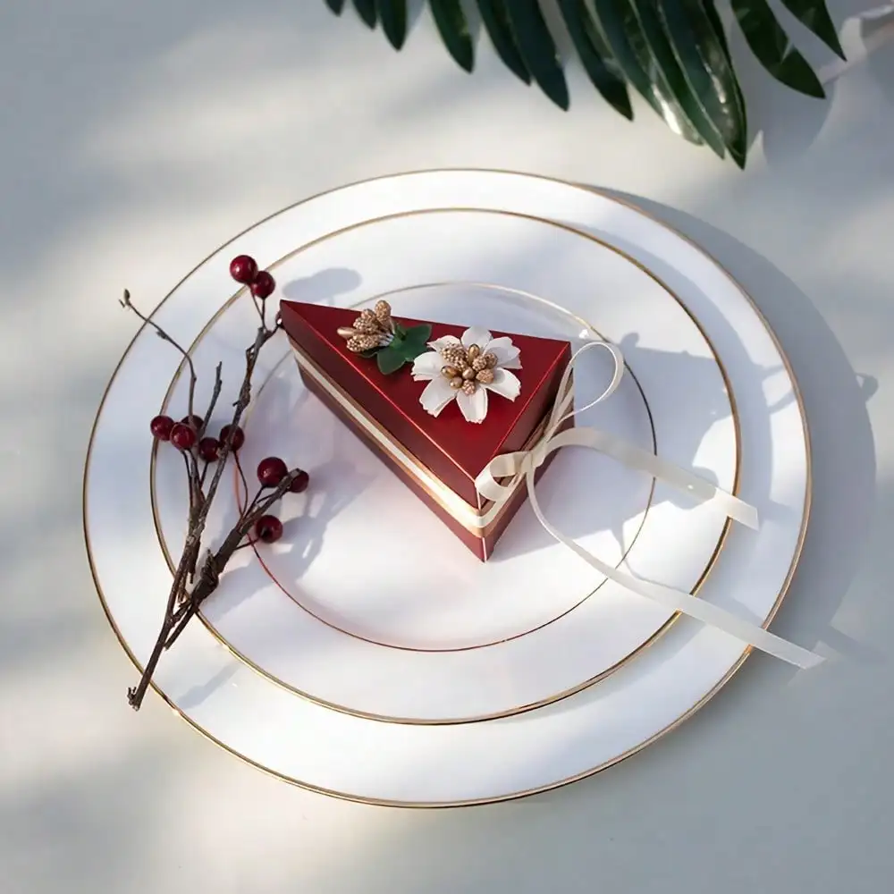 Triangle Cake Shape Candy Boxes with Flower Bow Wedding Birthday Party Decoration Supplies Wedding Candy Bag Packaging Boxes