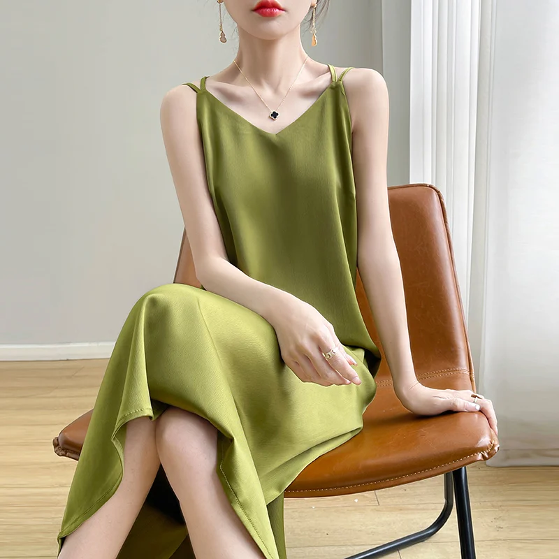 

Fashion V-Neck Acetate Satin Surface Dress Women's Sleeveless Suspender Skirt Elegant Sexy One-piece Skirt 2024 Summer New