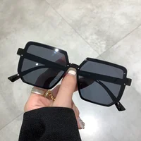 Lunettes de soleil carrées Vintage pour femmes et hommes, à grande monture, de luxe, Design de marque, tendance, UV400, lunettes de conduite 6