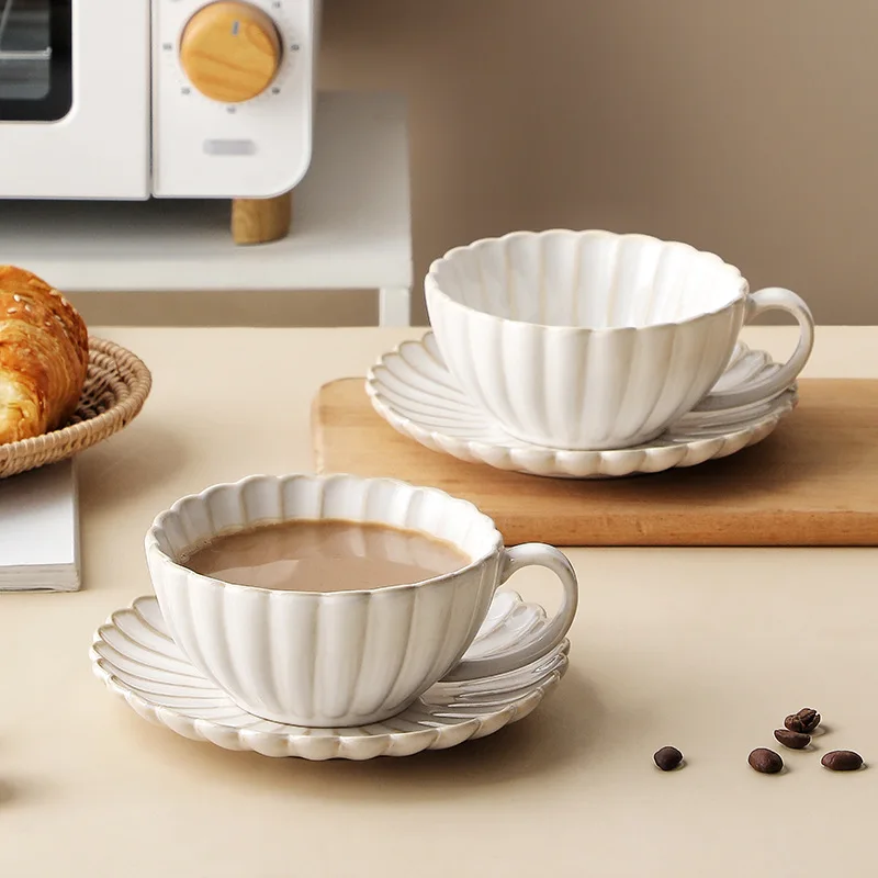 Vintage Ceramic Coffee Mug and Saucer Plate Tea Cup Set Drinking Cups for Breakfast Afternoon Tea Drinkware Gifts 1set 230ml