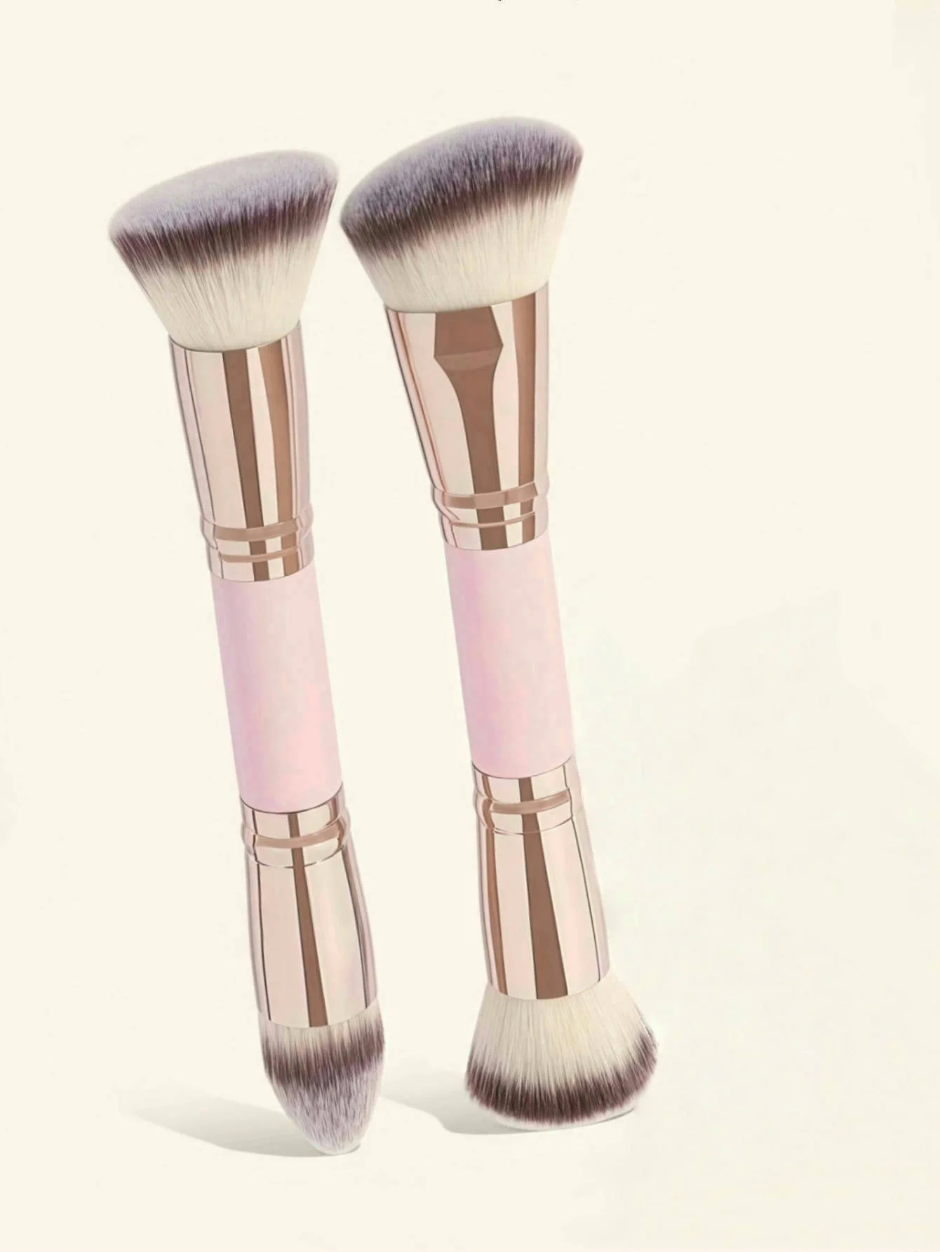 Enhanced Multi-Functional Double-Headed Makeup Brush for Foundation, Contouring, and Concealing
