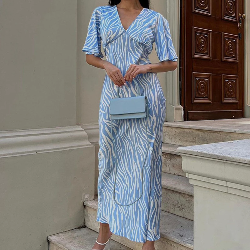 

PASSIONNÉ Striped Print Dress For Women Hit-color V-neck Half Sleeve Back Lace-up High Waist Dresses Female 2024 Fashion New