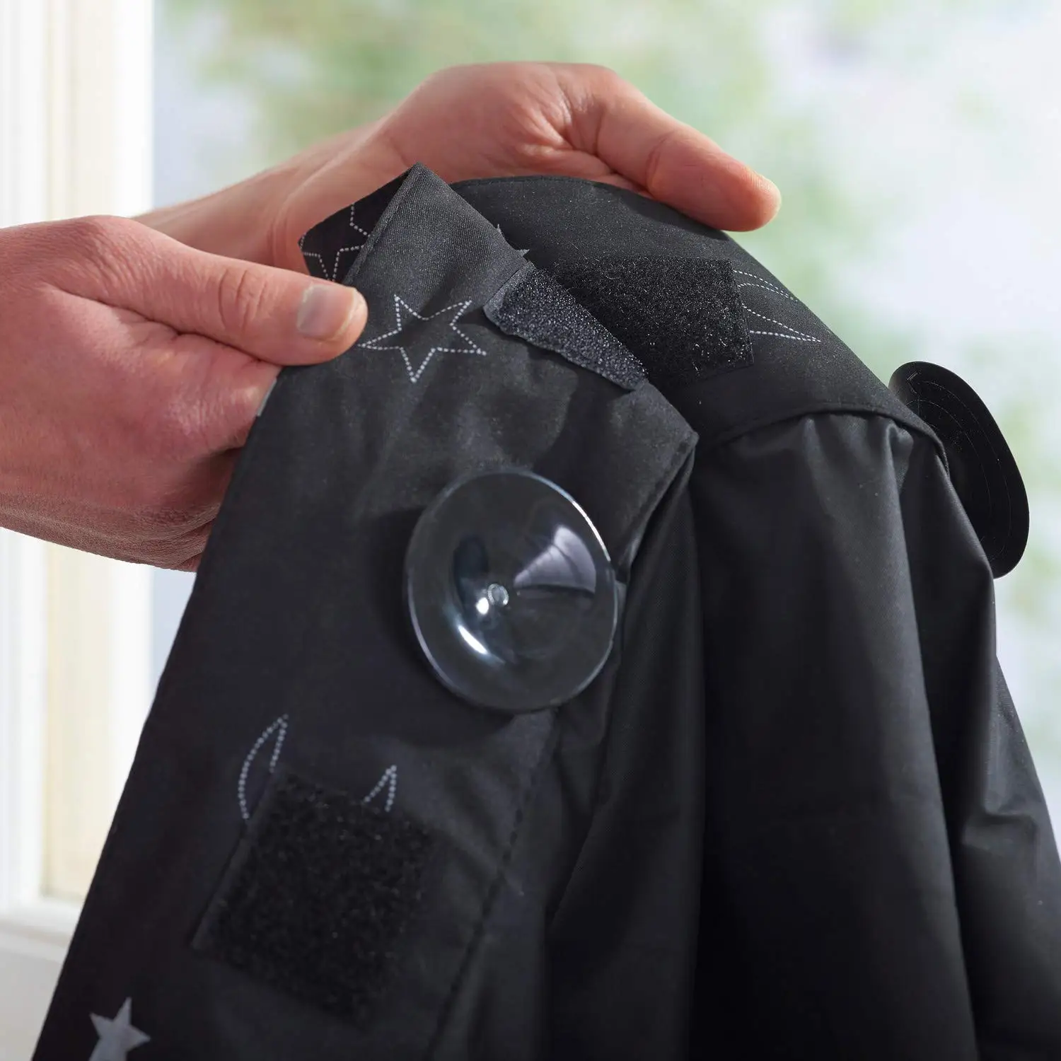 Рисунок 3 - Затемняющие шторы на окна Shade