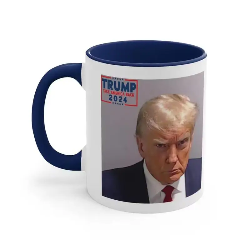 

Керамическая кофейная чашка с изображением Трампа, 11,8 унции, кружка Mugshot, забавные кофейные чашки с фотографией, керамическая кофейная чашка для влюбленных 2024 года, отличный рождественский подарок
