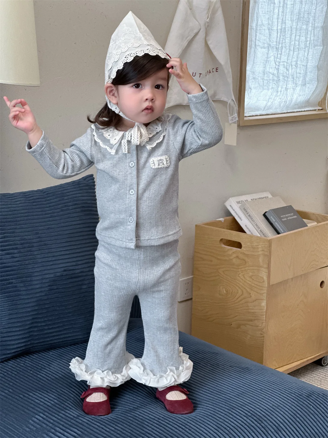 2025 Autumn New Baby Long Sleeve Clothes Set Infant Girl Cute Lapel Cardigan + Lace Flare Pants 2pcs Suit Toddler Casual Outfits 2 2025 Autumn New Baby Long Sleeve Clothes Set Infant Girl Cute Lapel Cardigan + Lace Flare Pants 2pcs Suit Toddler Casual Outfits - Image 2