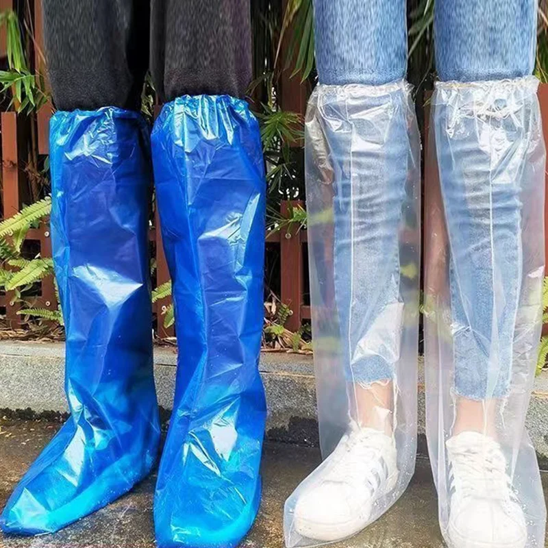 Motorradfahrer-Regenmantel, Motorrad-Regenstiefel, regnerische