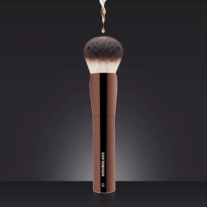 21Foundation Brush