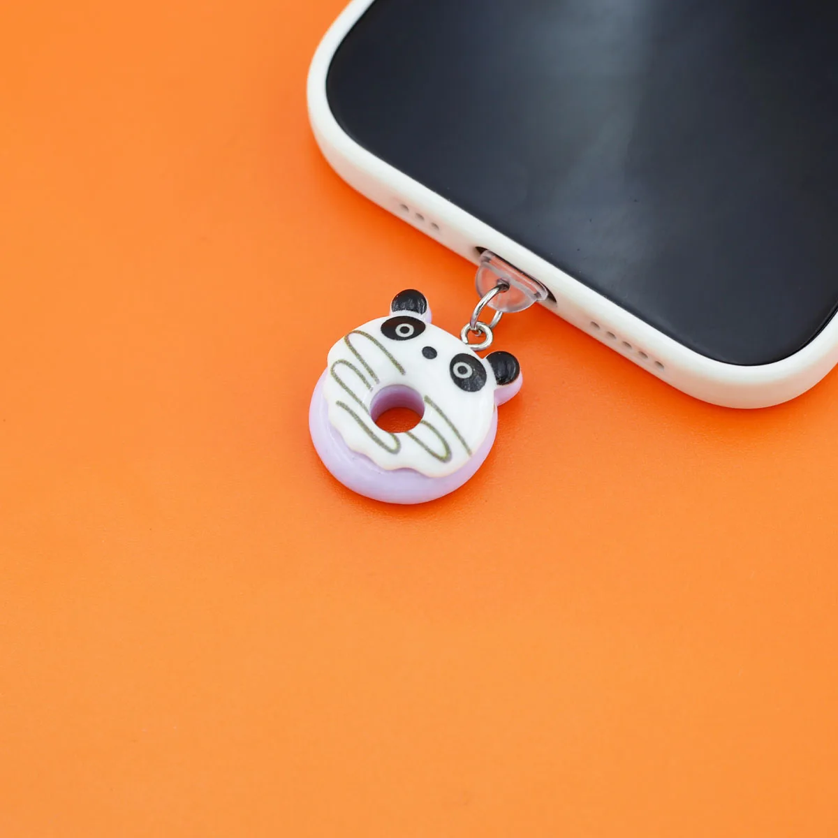 Handy-Staubschutz: Niedlicher Donut-Katzen-Panda-Anhänger – Handy-Zubehör-Dekoration für iPhone und USB-C-Anschlüsse, verhindert Verlust, mit Lanyard – Detail 6