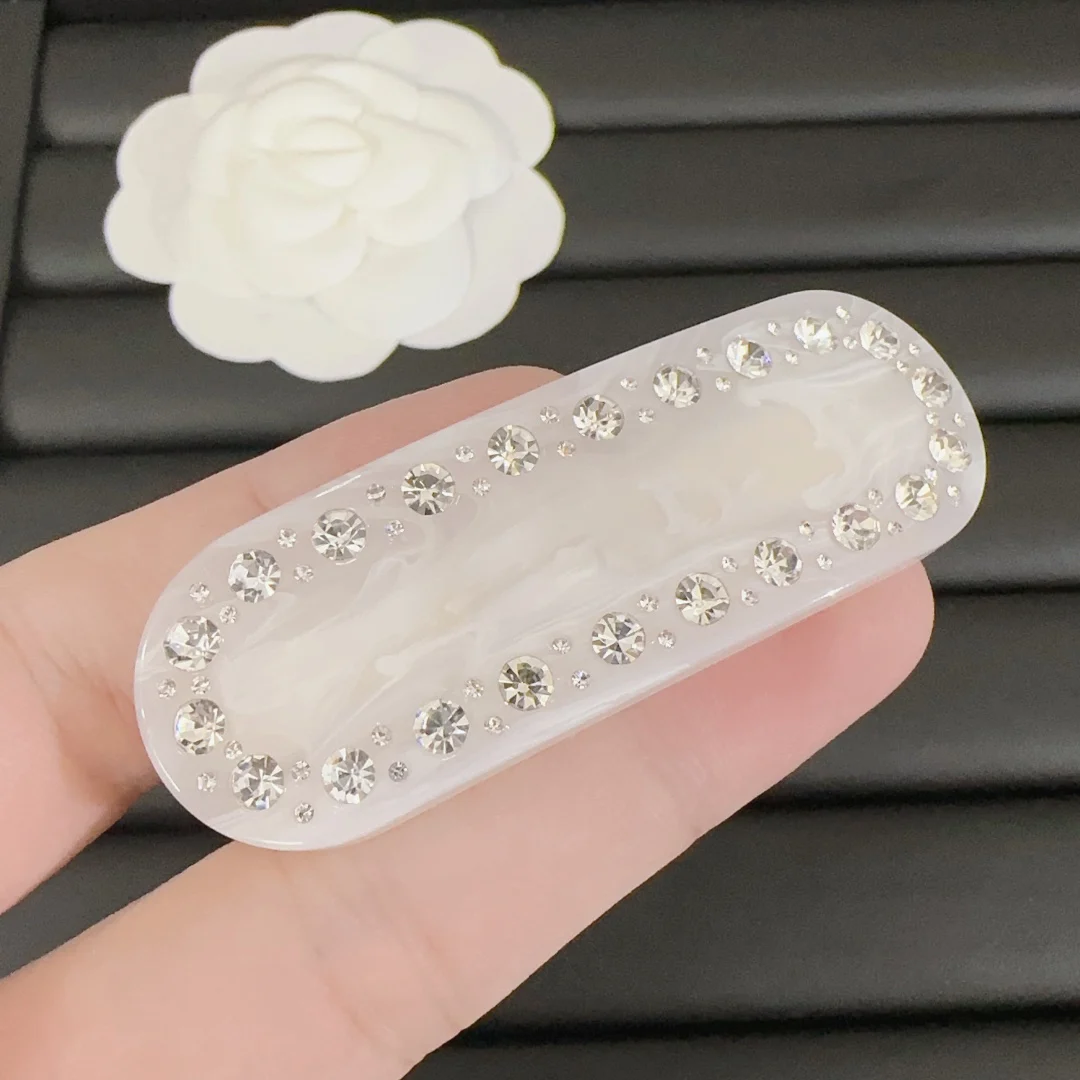 Hot sale acrylic crystal hair clips for women strip barrette golden cool sweet girls luxury hair accessories