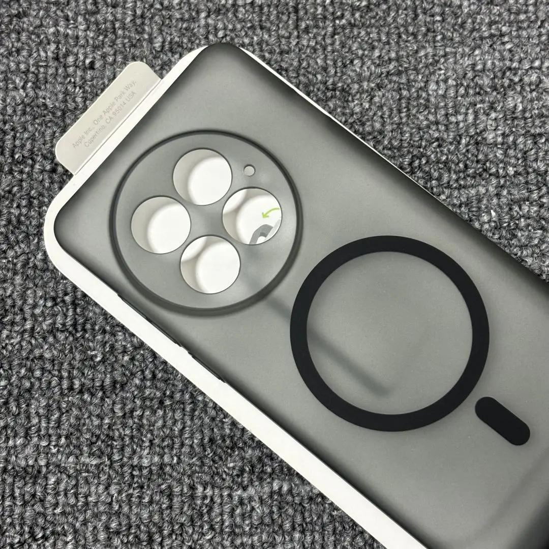 Ultra-Thin Matte Magsafe-Compatible PC Cover