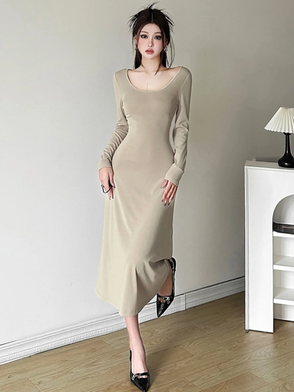 

Slim Fit And Slimming Long Sleeved Dress