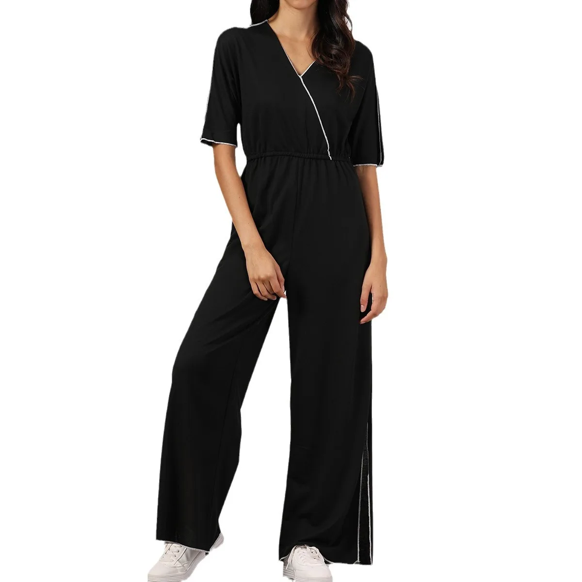 Рисунок 5 - Укороченные пижамные комплекты с черными трубами